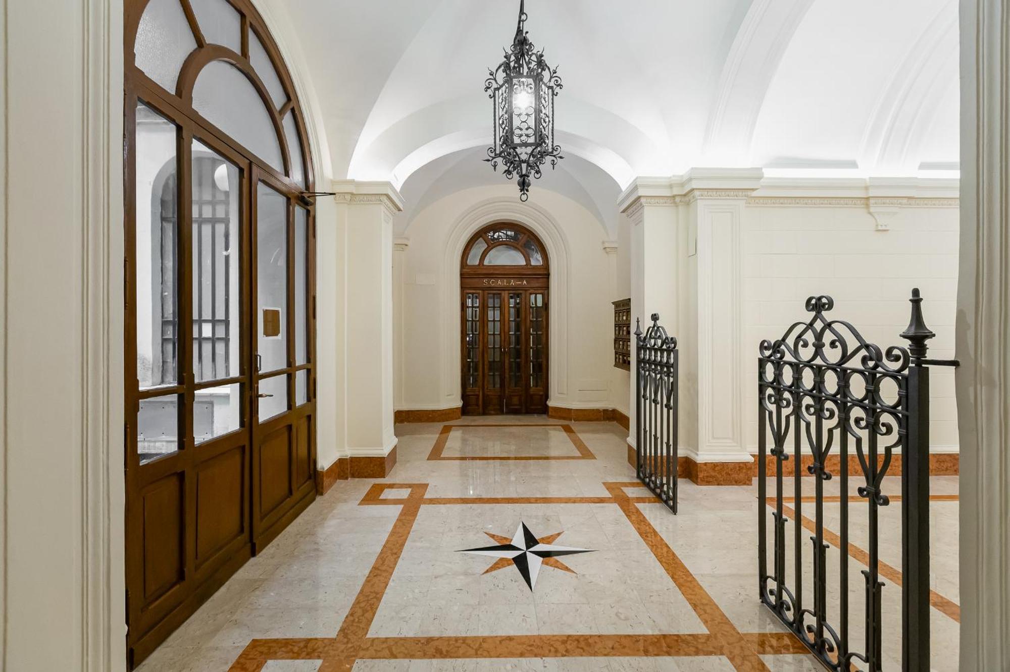 Apartment Vivilo Collection - Marche 54 4bdr - Close To Via Veneto