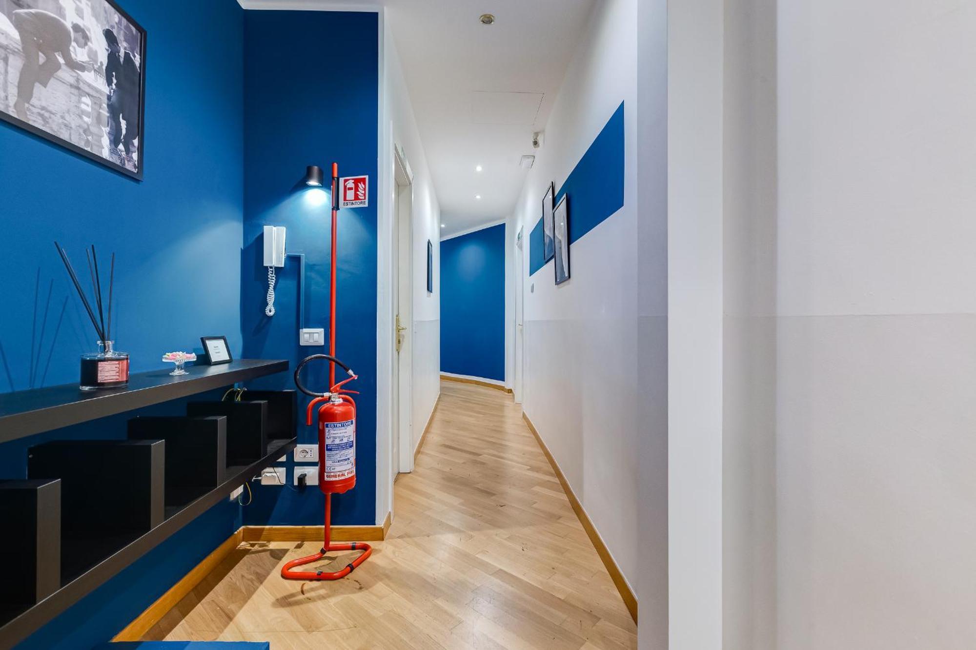 Apartment Vivilo Collection - Marche 54 4bdr - Close To Via Veneto Rom